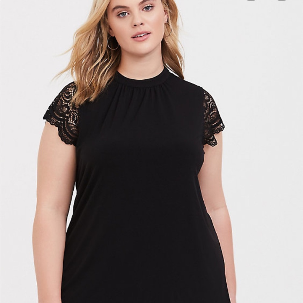 Torrid cap sleeve blouse